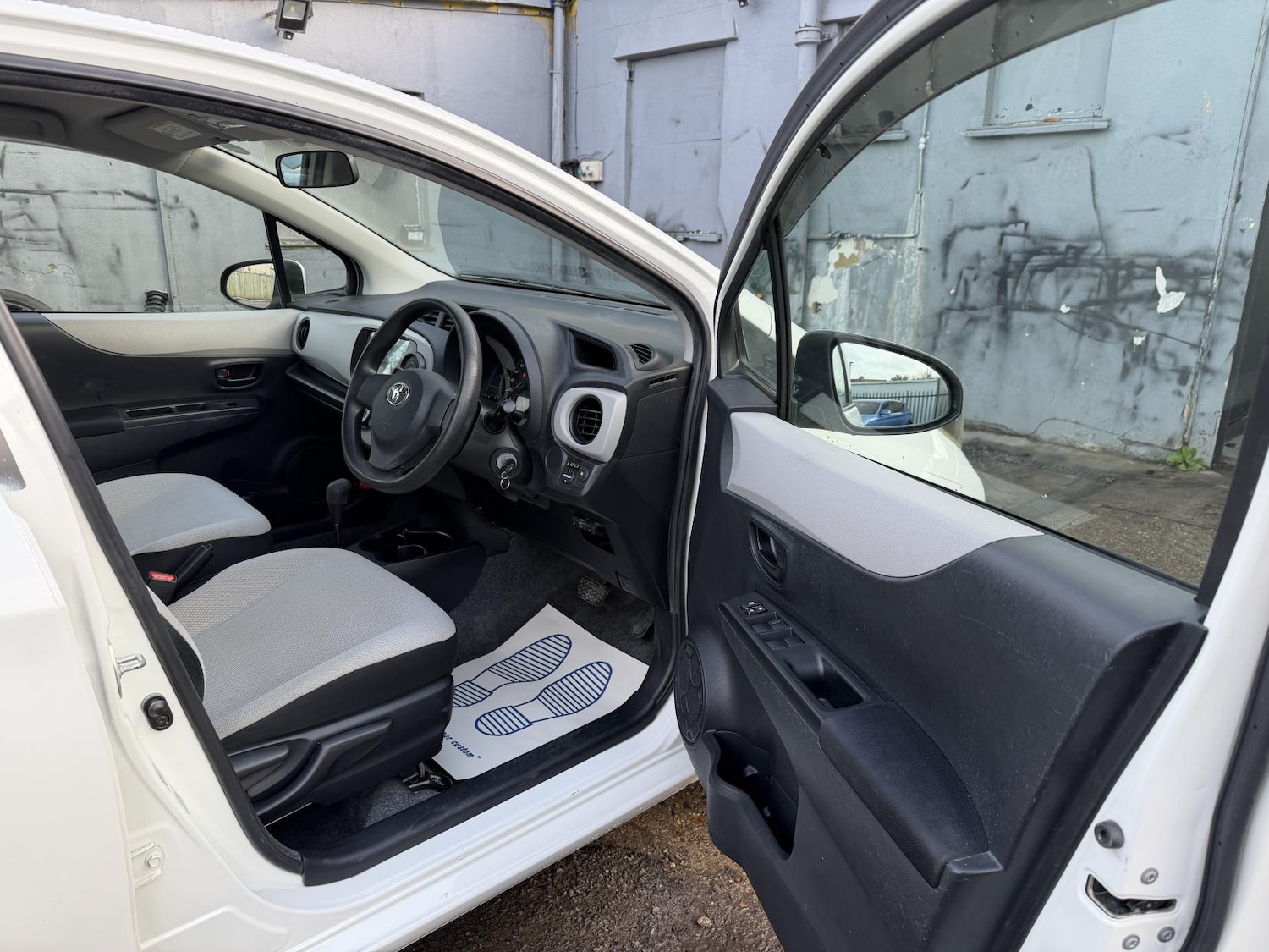 Used Toyota Yaris 2026 for sale - 77385620: Photo 29