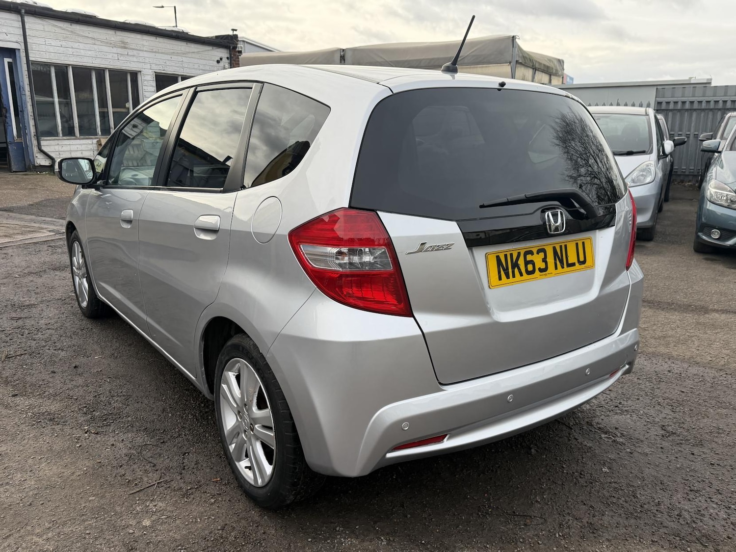 Used Honda Jazz 2013 for sale - 77083707: Photo 2