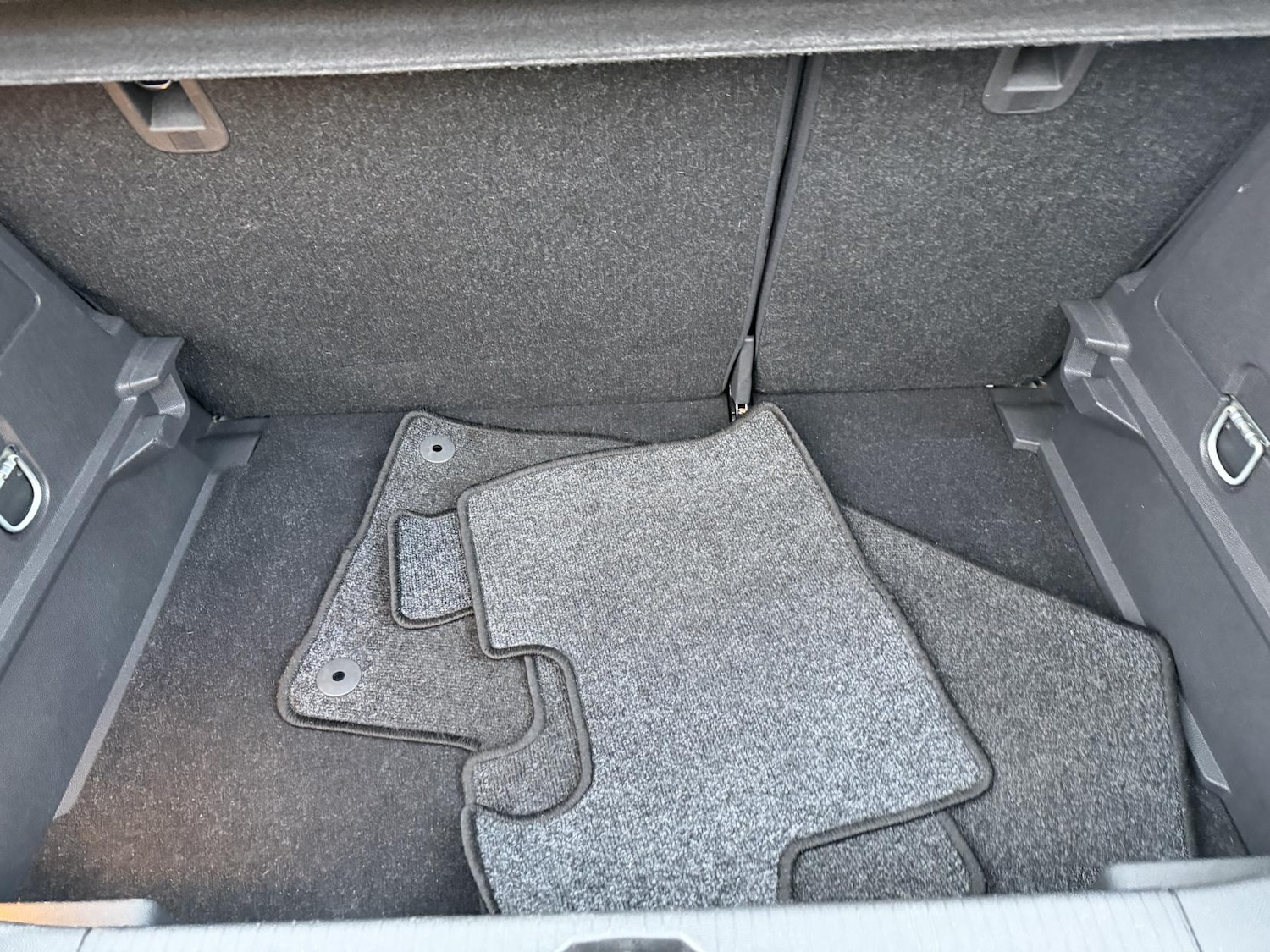 Used Vauxhall Corsa 2010 for sale - 77055752: Photo 18