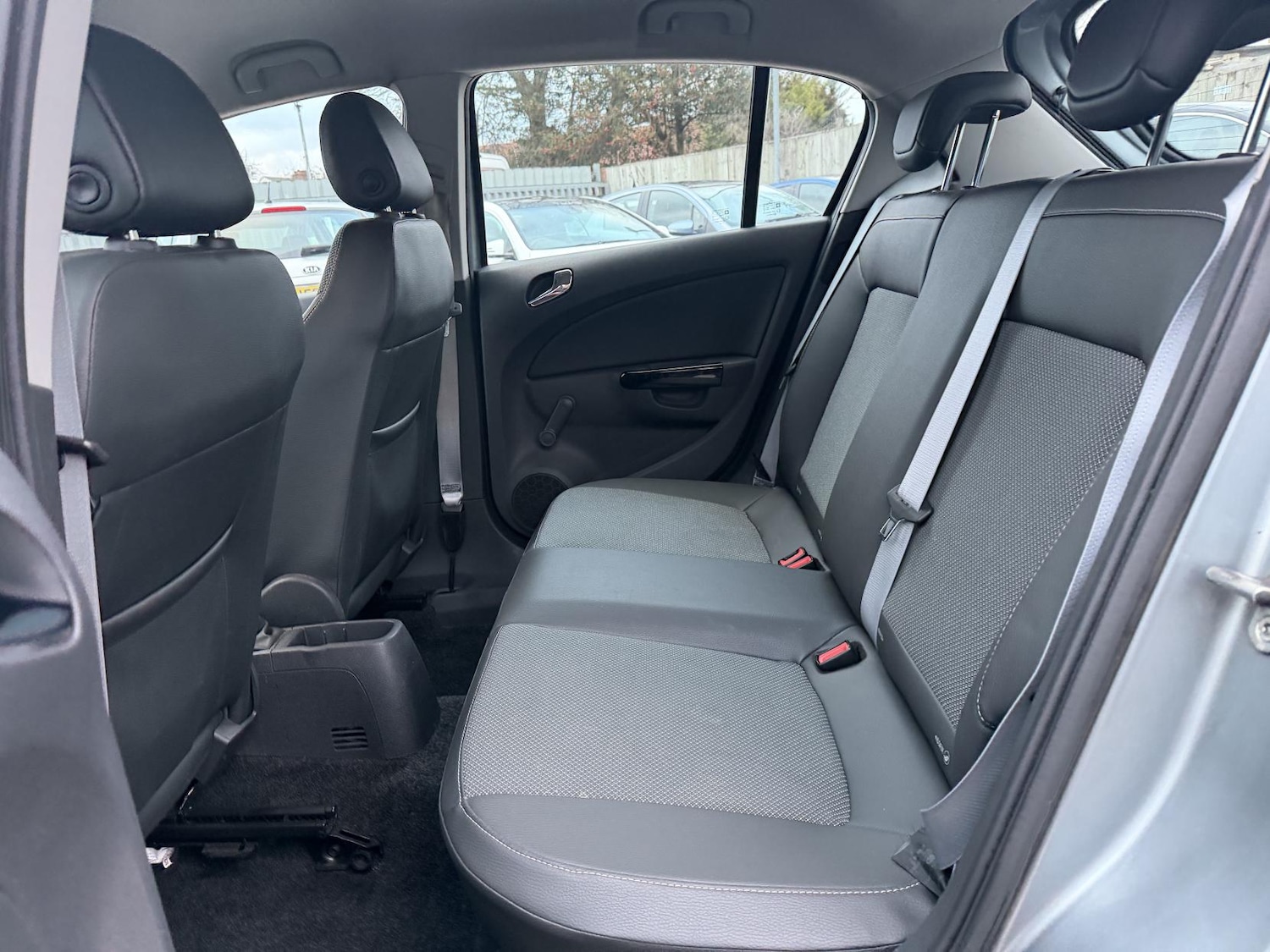 Used Vauxhall Corsa 2010 for sale - 77055752: Photo 20