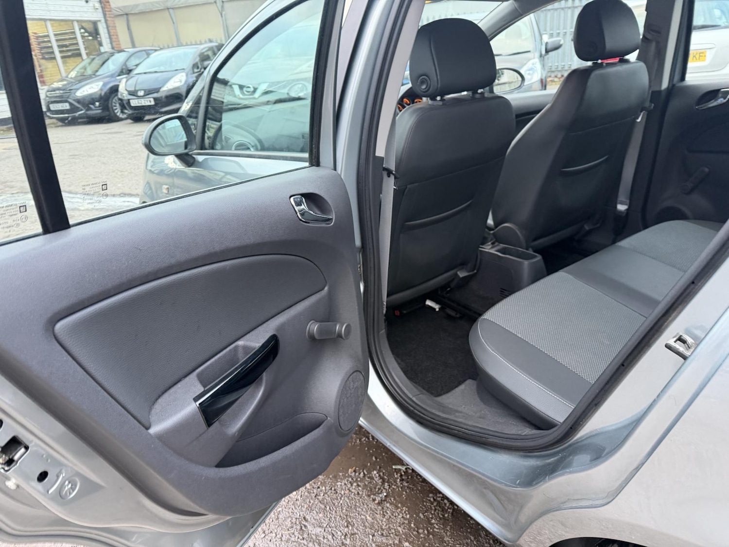 Used Vauxhall Corsa 2010 for sale - 77055752: Photo 21