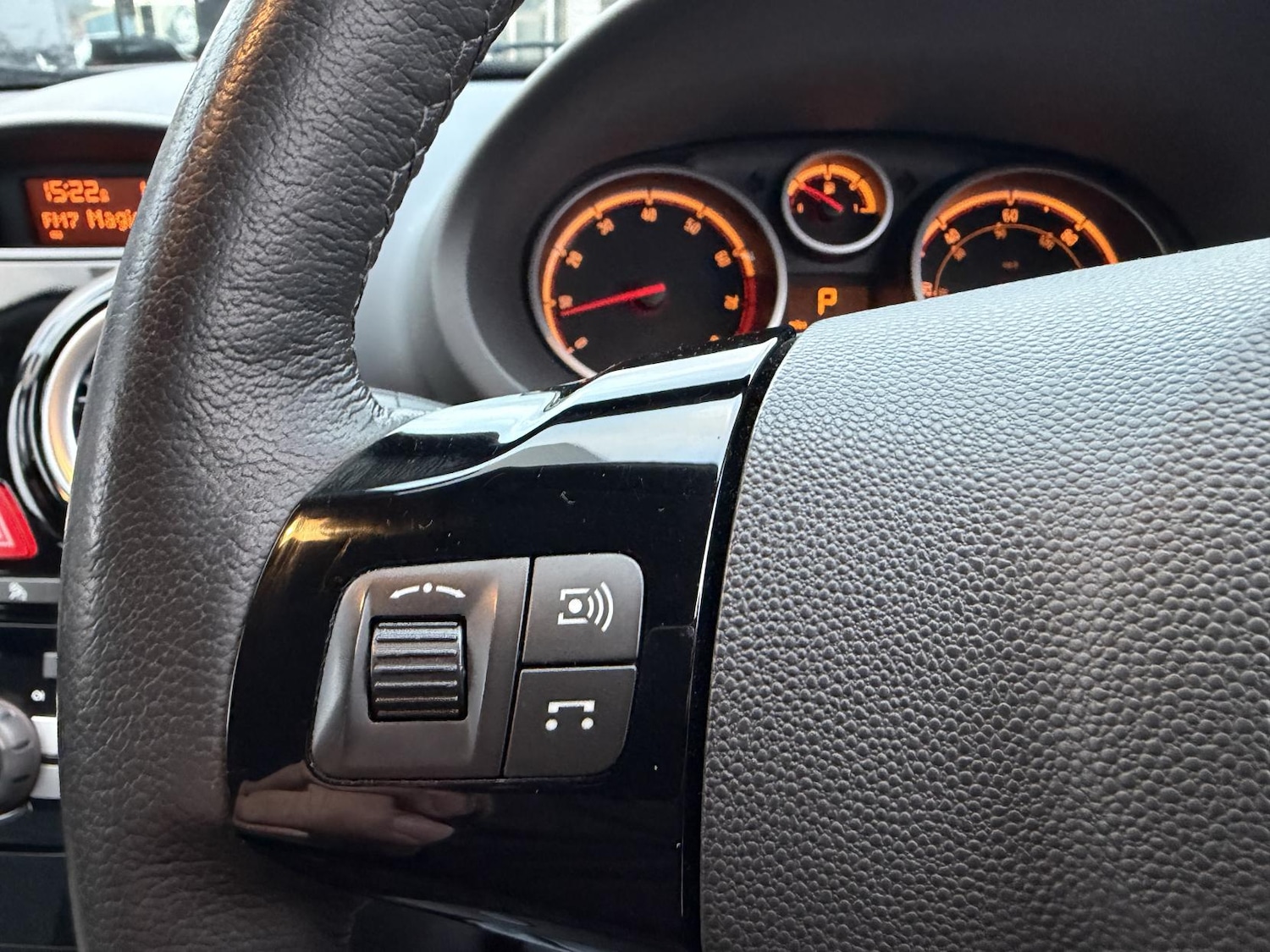 Used Vauxhall Corsa 2010 for sale - 77055752: Photo 37