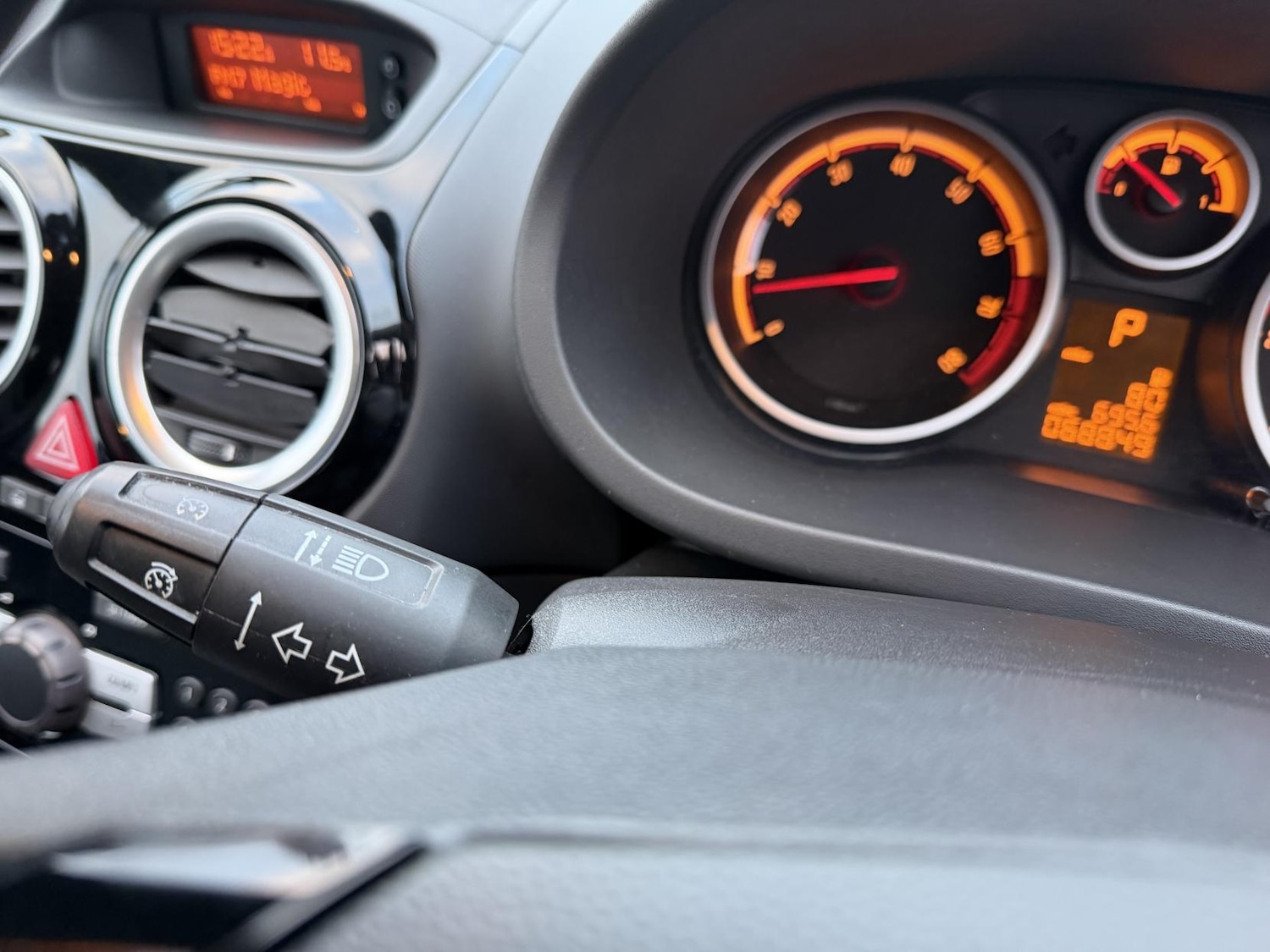 Used Vauxhall Corsa 2010 for sale - 77055752: Photo 38