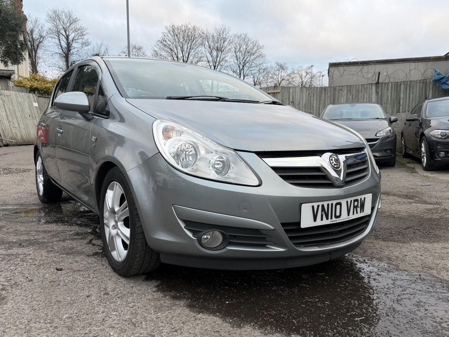 Used Vauxhall Corsa 2010 for sale - 77055752: Photo 4