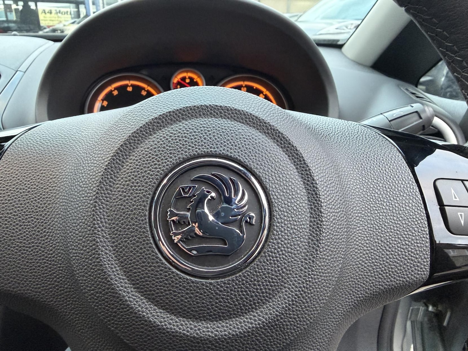 Used Vauxhall Corsa 2010 for sale - 77055752: Photo 41