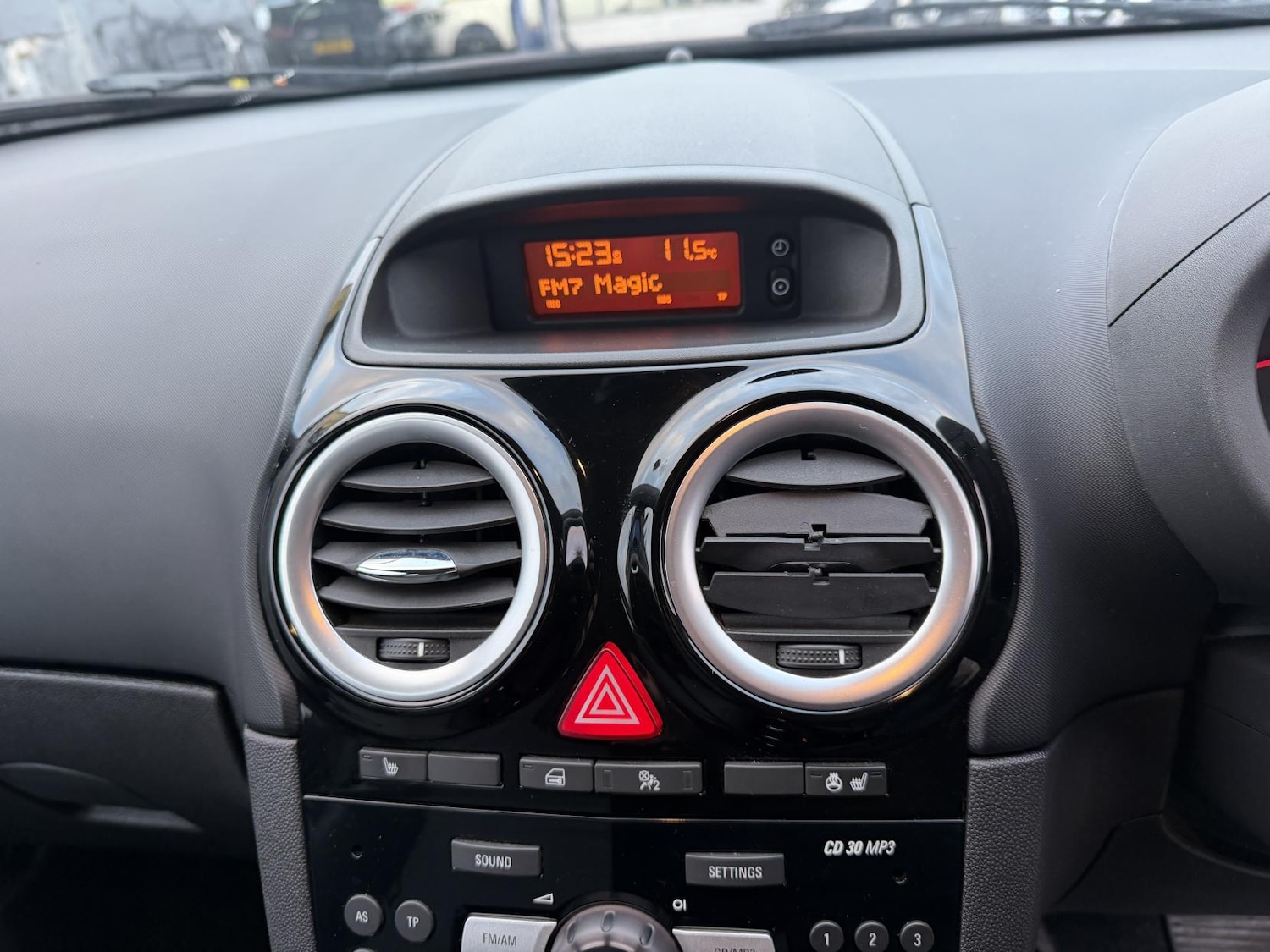 Used Vauxhall Corsa 2010 for sale - 77055752: Photo 45