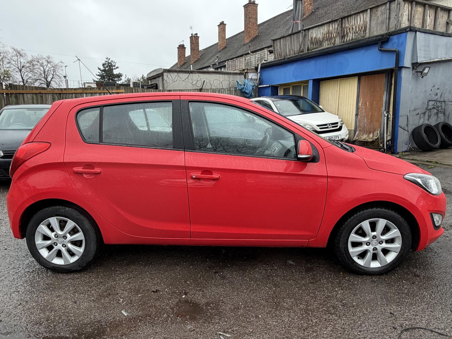 Used Hyundai i20 2013 for sale - 76766735: Photo 14