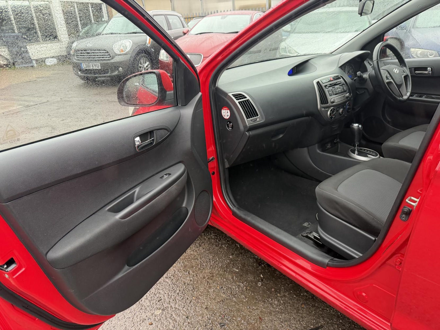 Used Hyundai i20 2013 for sale - 76766735: Photo 31