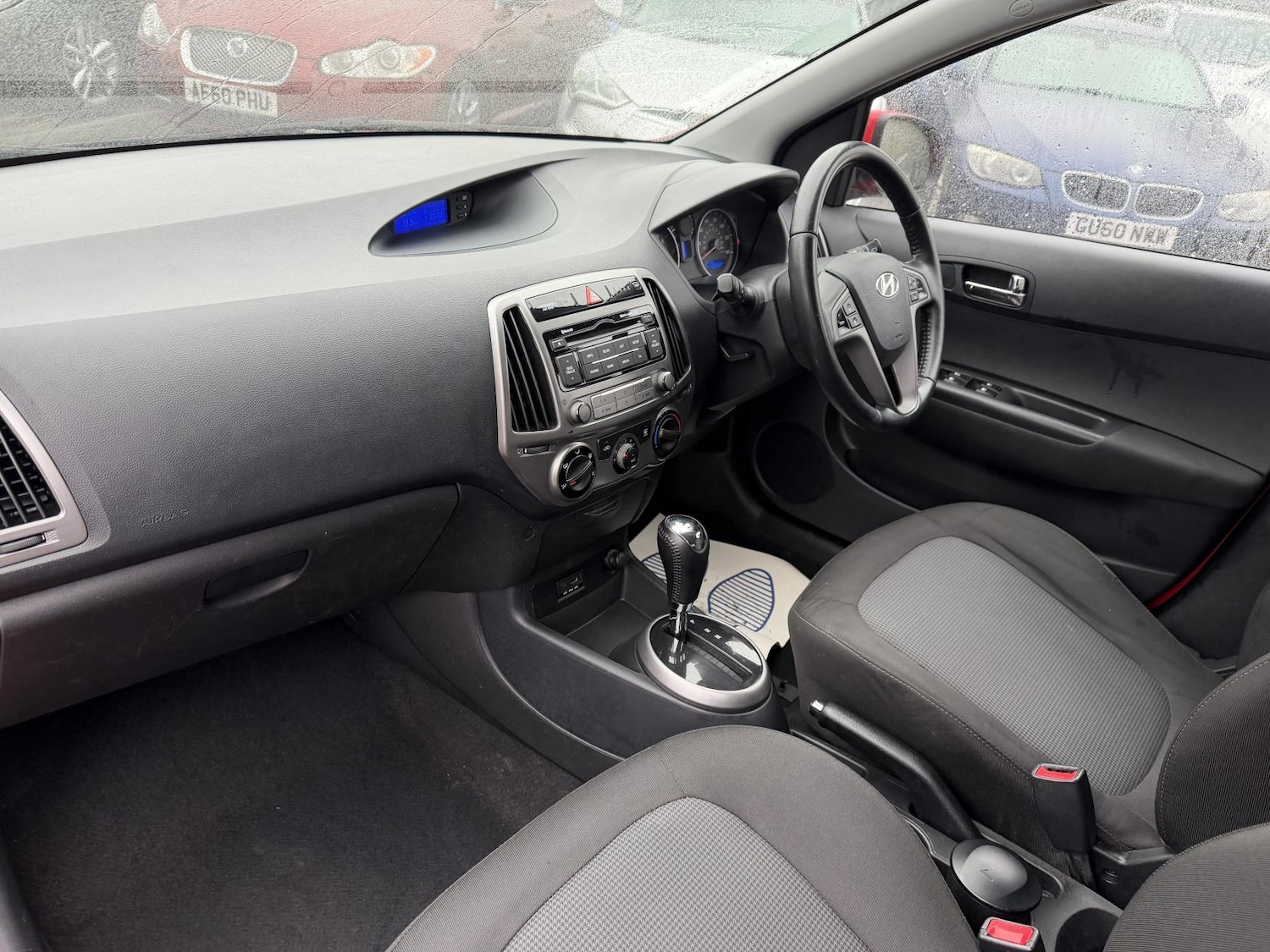 Used Hyundai i20 2013 for sale - 76766735: Photo 34