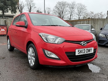 Used Hyundai i20 2013 for sale - 76766735: Photo