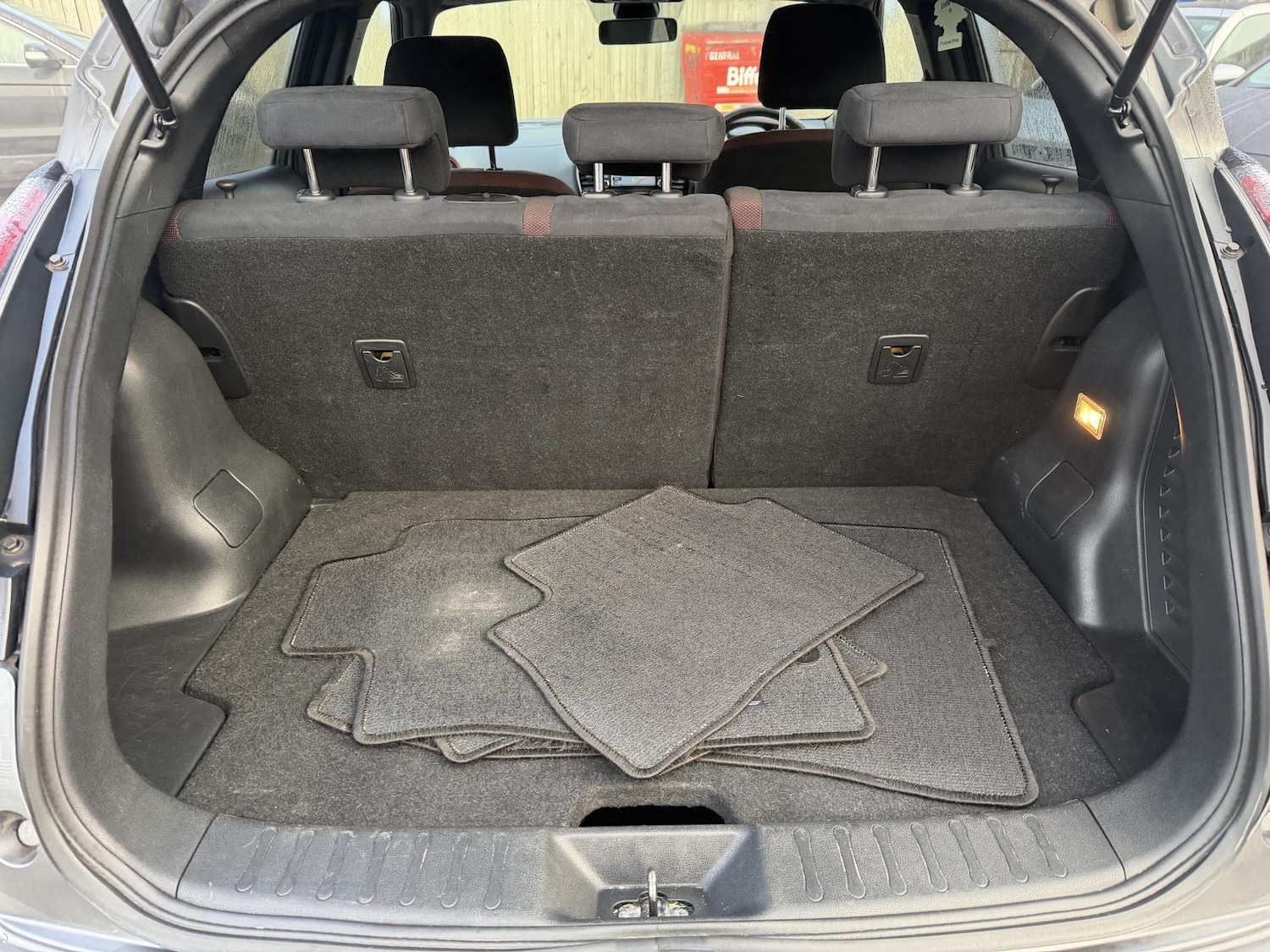 Used Nissan Juke 2015 for sale - 76935571: Photo 23