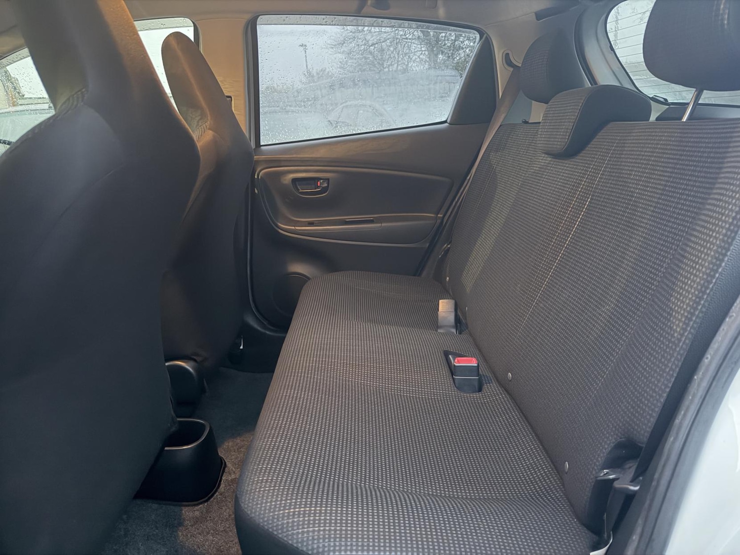 Used Toyota Yaris 2014 for sale - 76882185: Photo 26