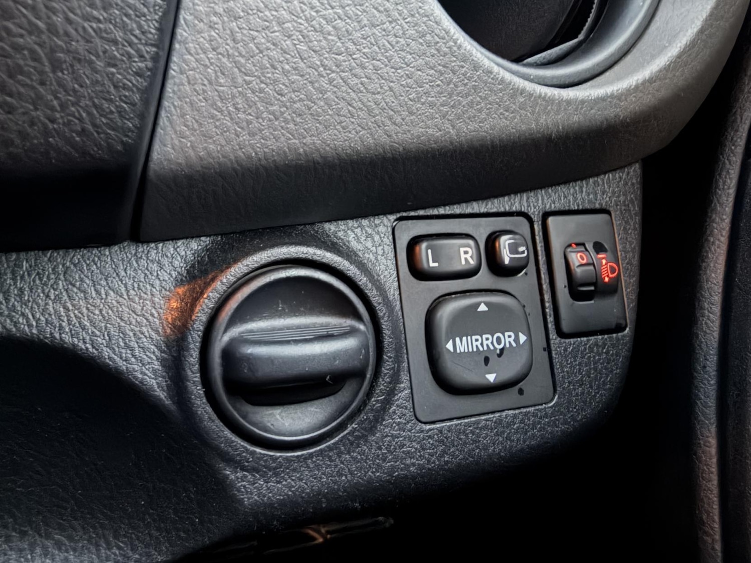 Used Toyota Yaris 2014 for sale - 76882185: Photo 35