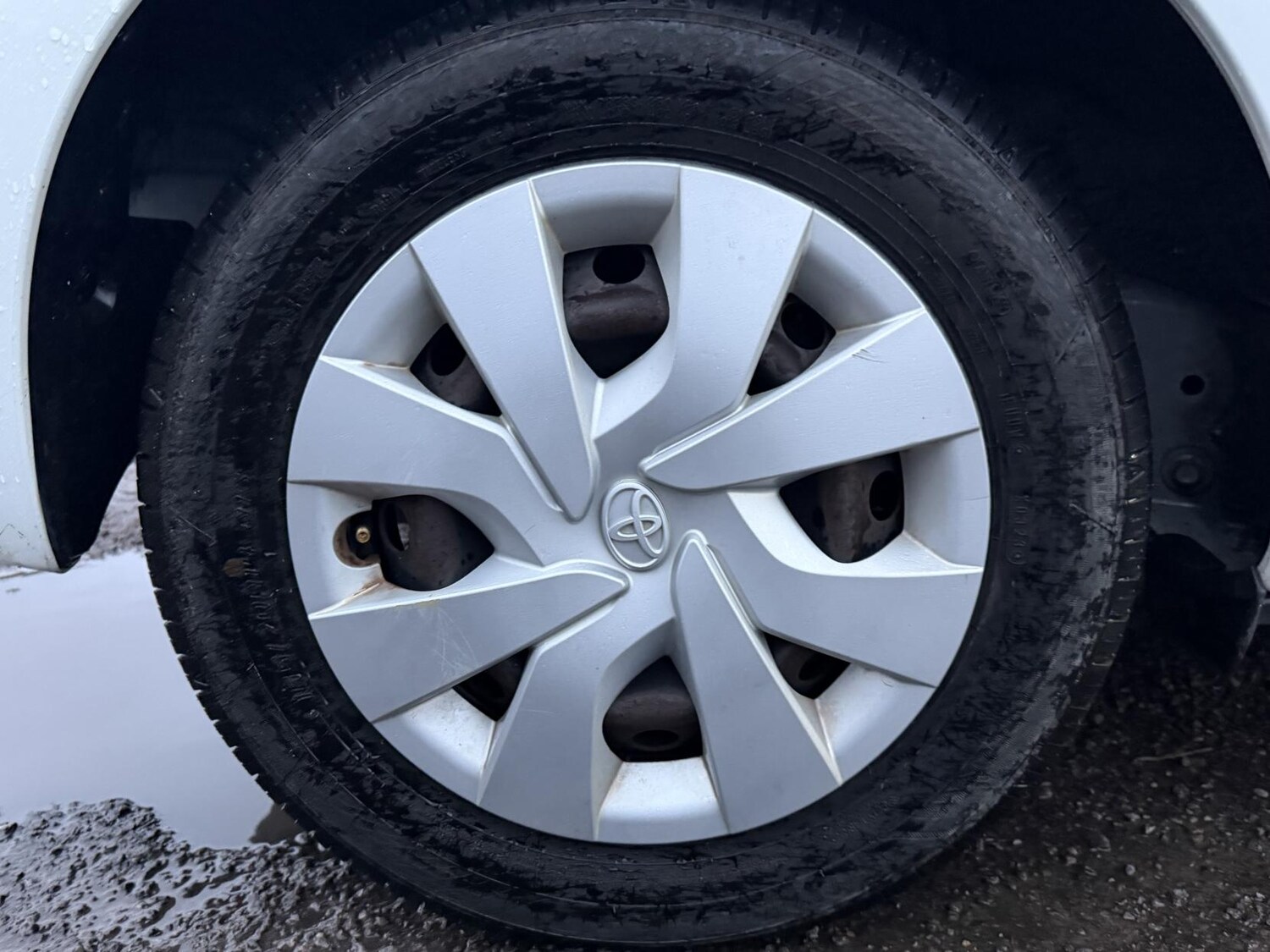 Used Toyota Yaris 2014 for sale - 76882185: Photo 48