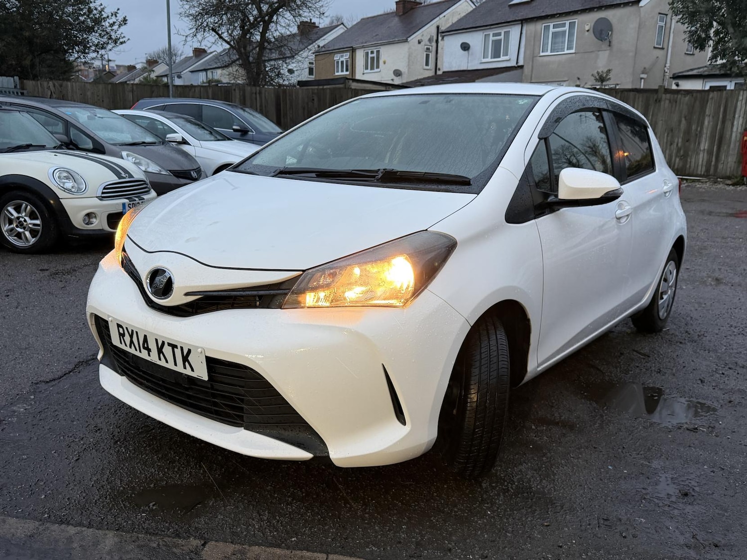 Used Toyota Yaris 2014 for sale - 76882185: Photo 53