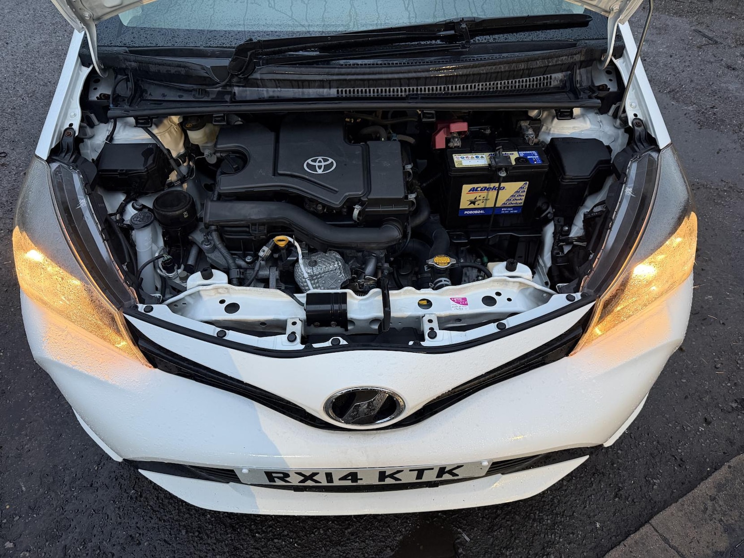 Used Toyota Yaris 2014 for sale - 76882185: Photo 54