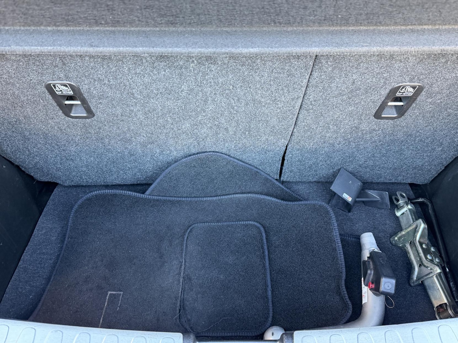 Used Suzuki Swift 2014 for sale - 76762226: Photo 24