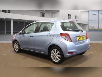 Used Toyota Yaris 2012 for sale - 77015197: Photo