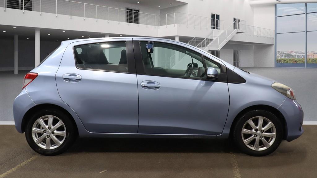 Used Toyota Yaris 2012 for sale - 77015197: Photo 5