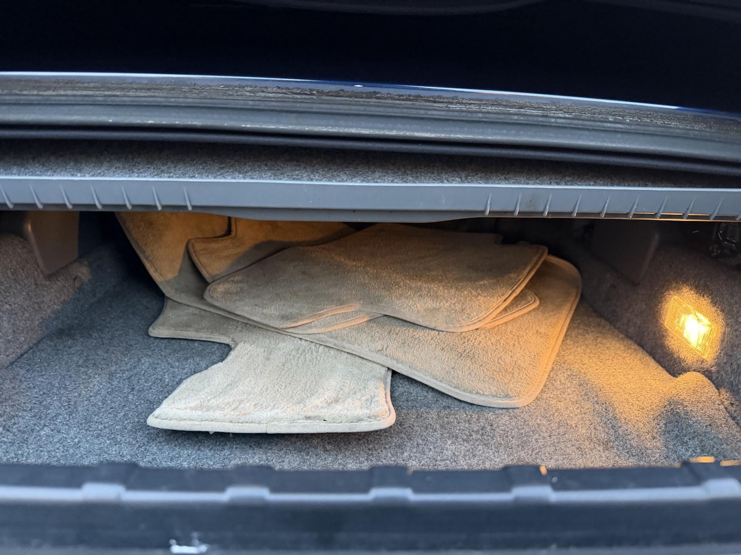 Used BMW 3 Series 2010 for sale - 77170696: Photo 40