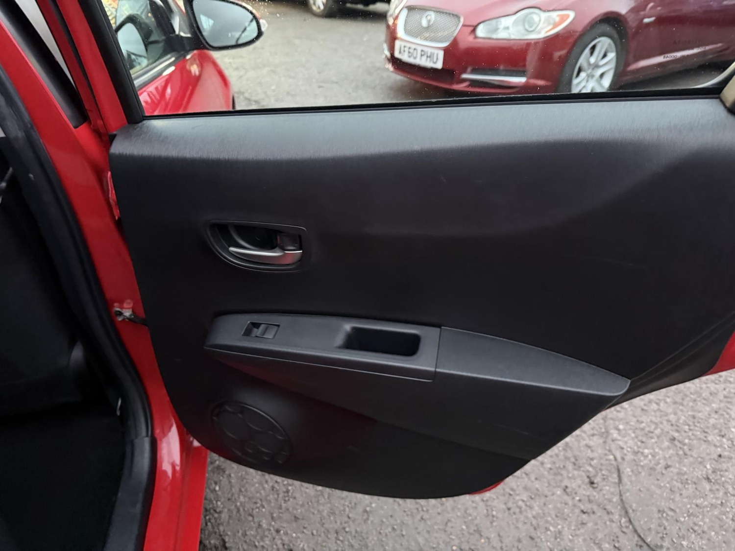 Used Toyota Yaris 2014 for sale - 76762215: Photo 20