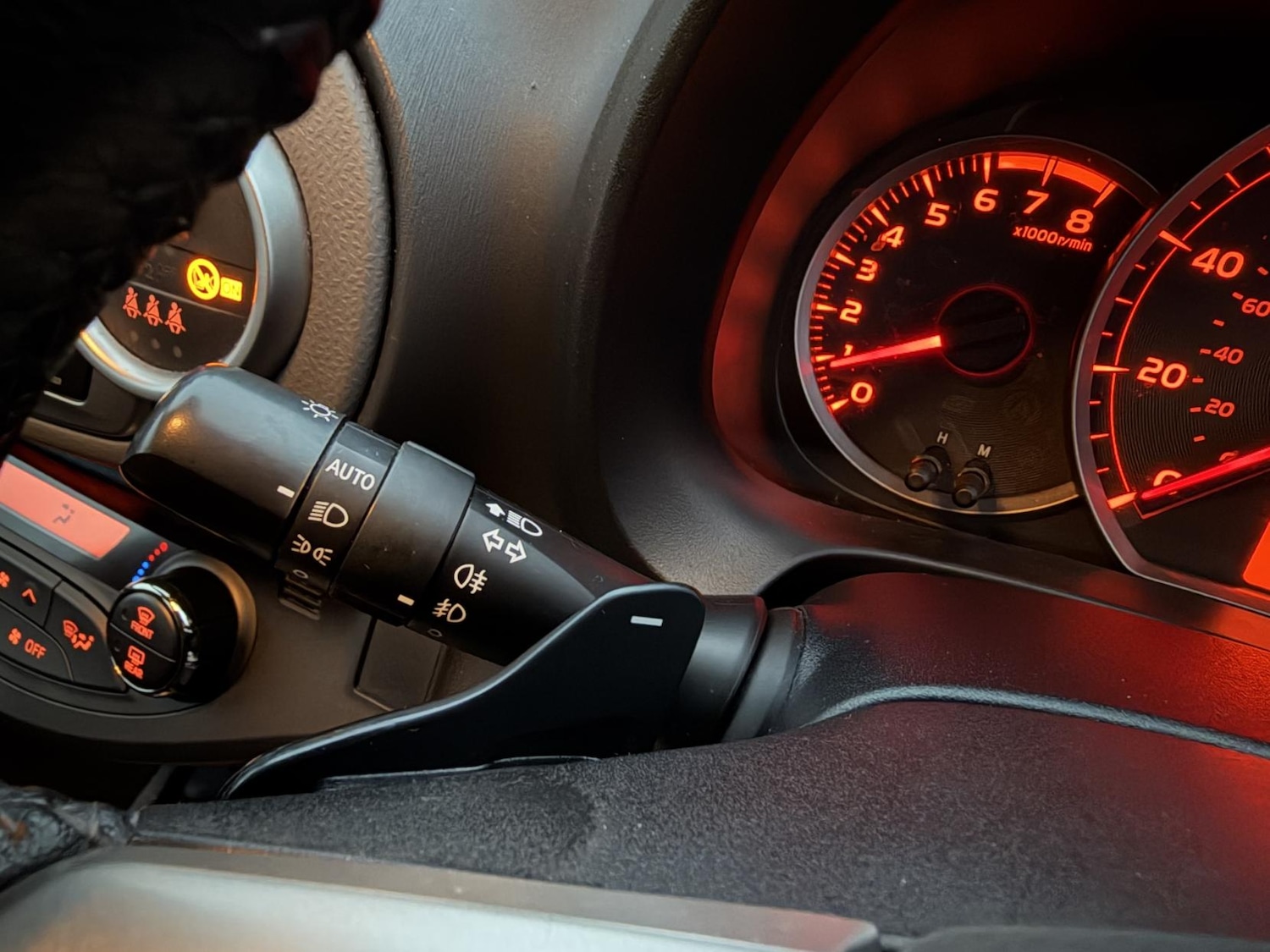 Used Toyota Yaris 2014 for sale - 76762215: Photo 47