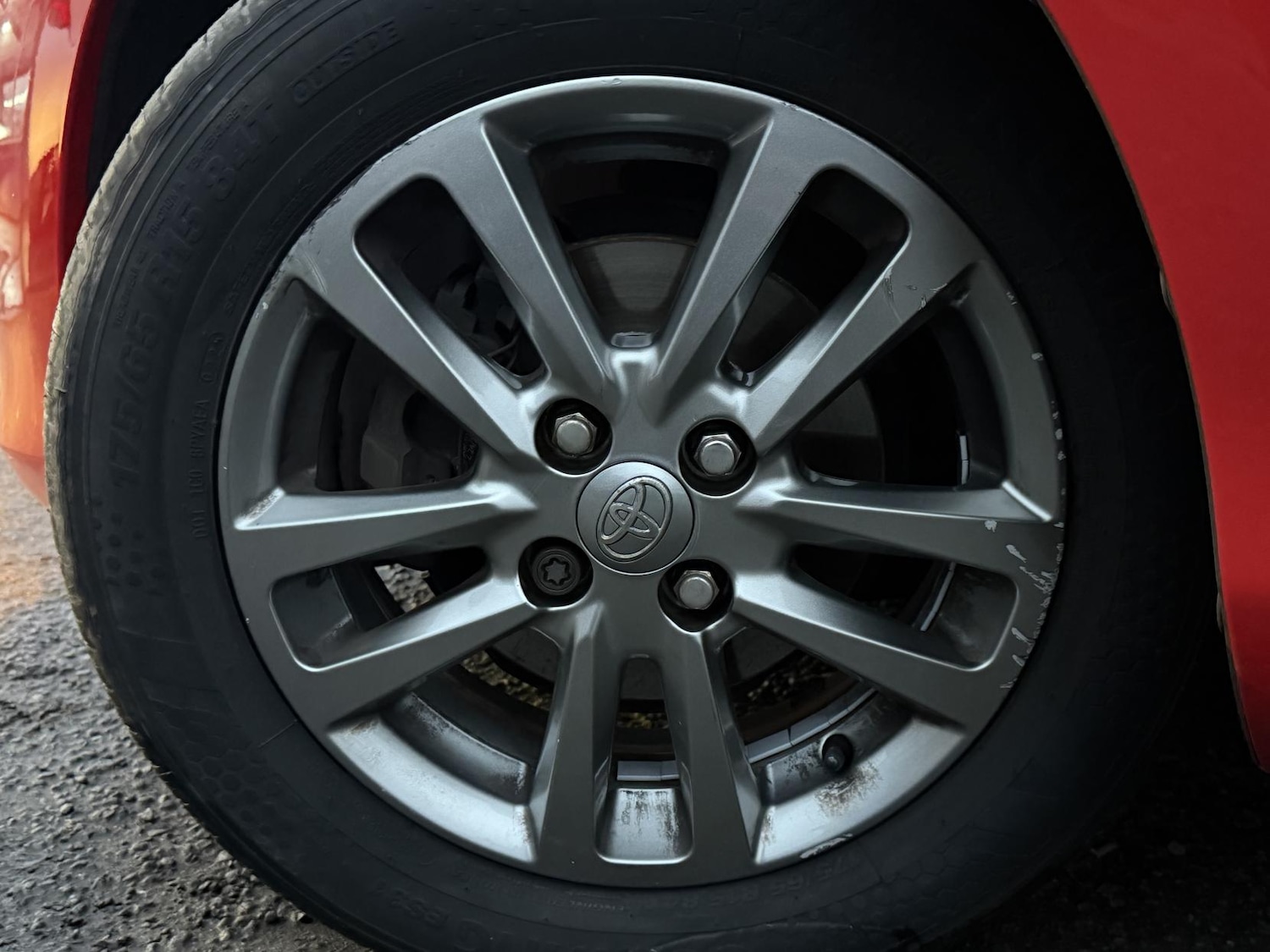 Used Toyota Yaris 2014 for sale - 76762215: Photo 65