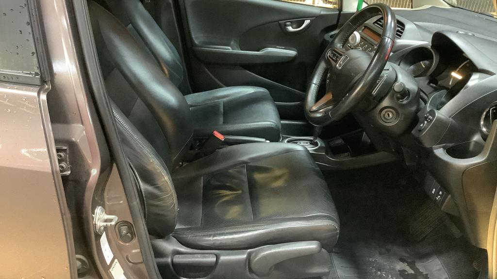 Used Honda Jazz 2011 for sale - 77289538: Photo 9