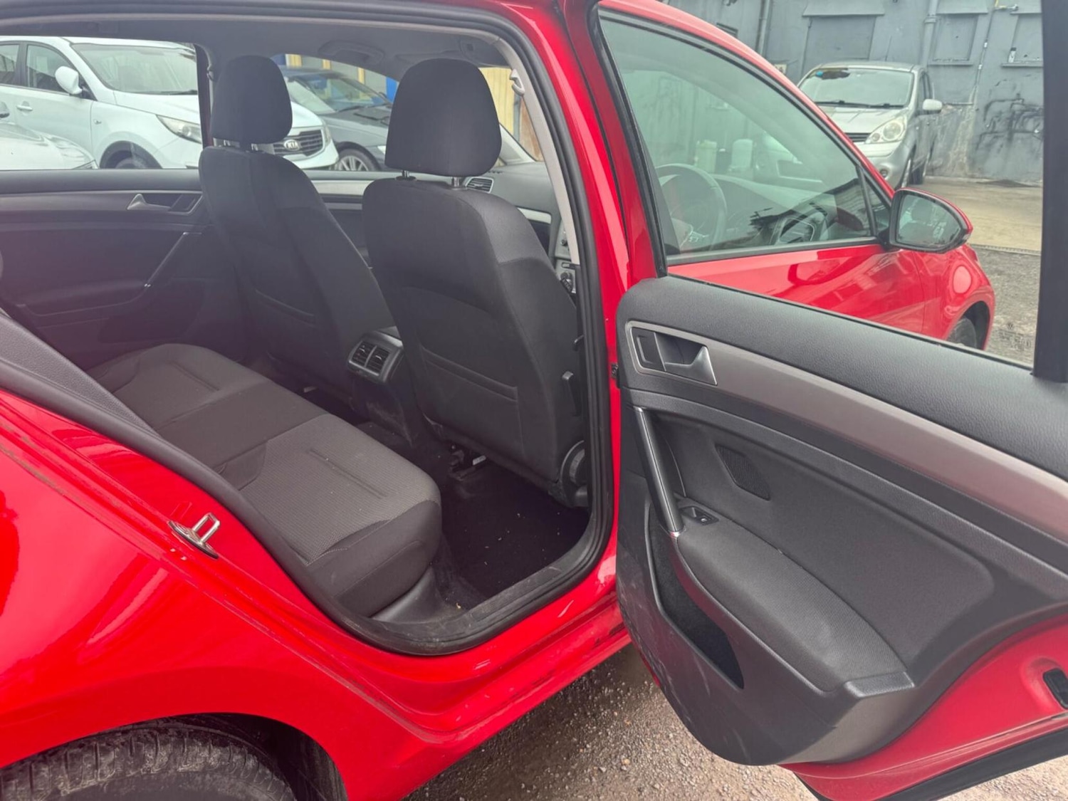 Used Volkswagen Golf 2015 for sale - 76762212: Photo 16