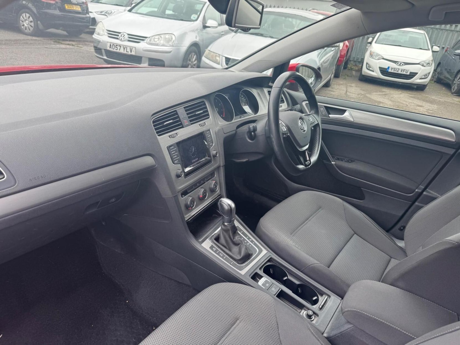 Used Volkswagen Golf 2015 for sale - 76762212: Photo 31