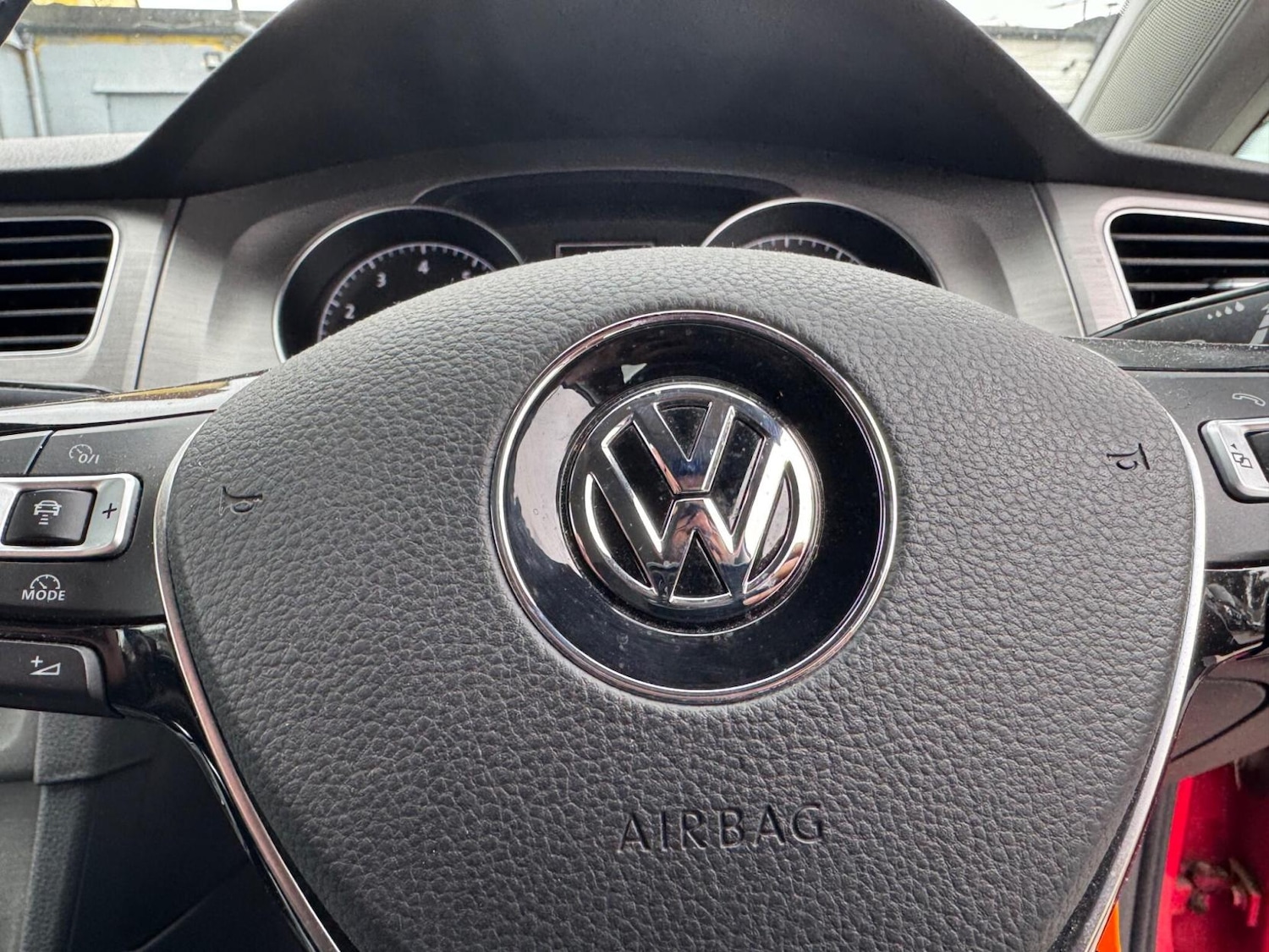 Used Volkswagen Golf 2015 for sale - 76762212: Photo 43