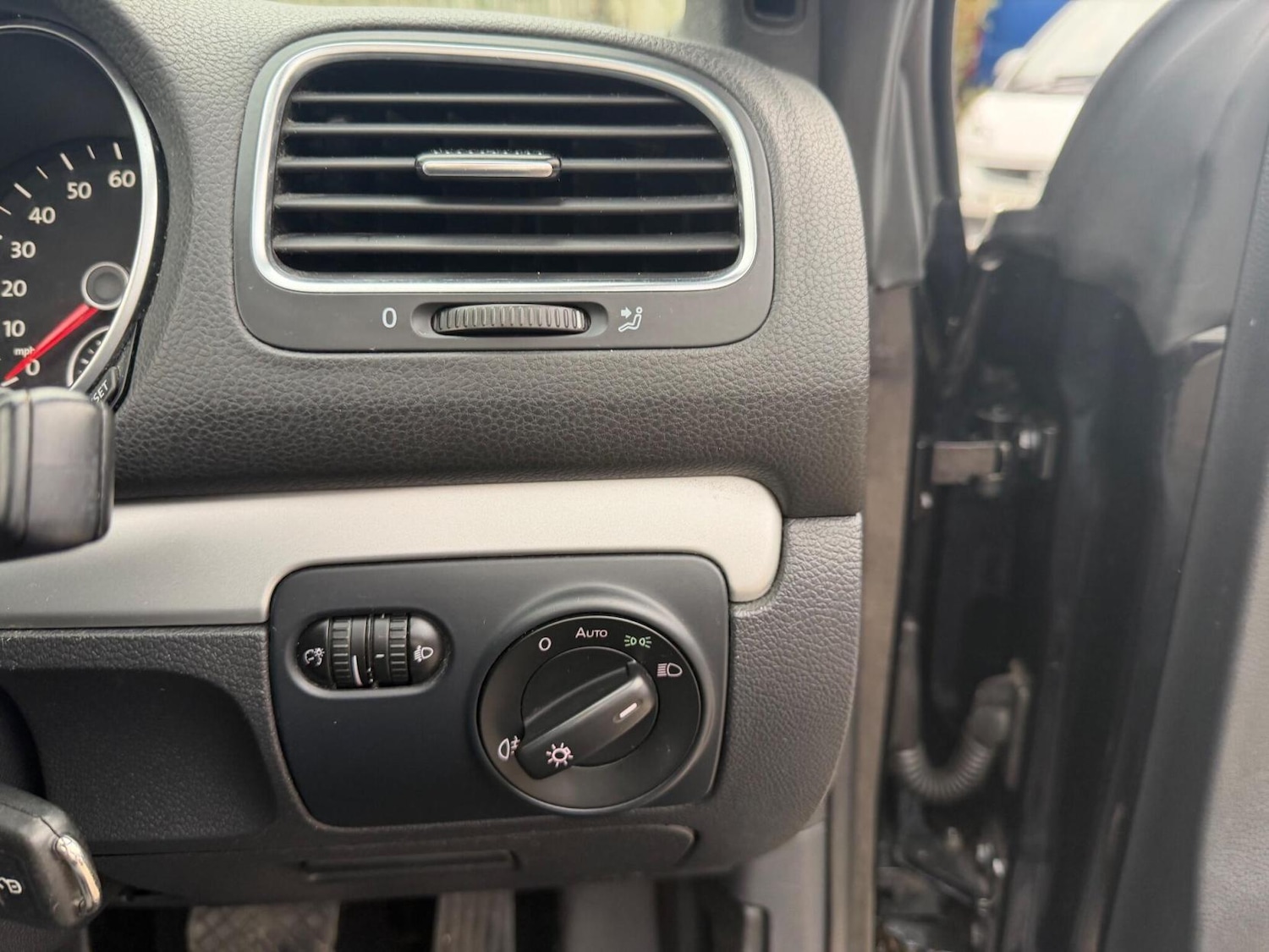 Used Volkswagen Golf 2012 for sale - 76762214: Photo 49