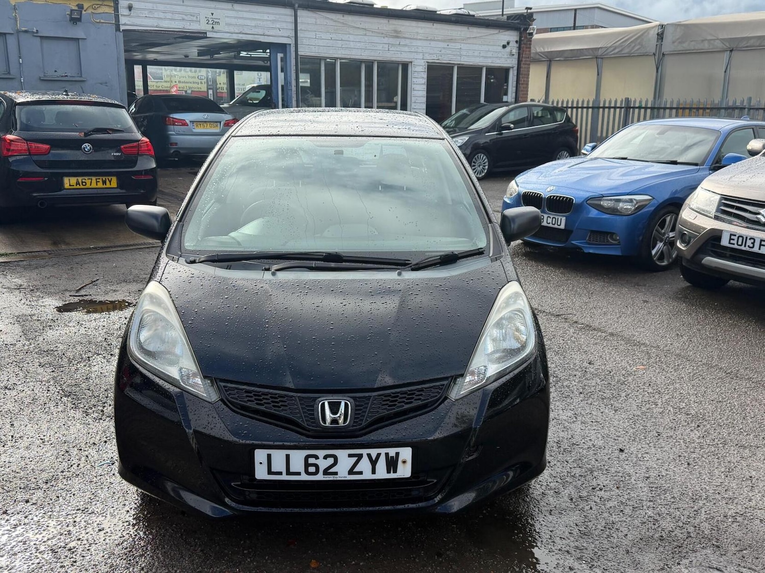 Used Honda Jazz 2012 for sale - 76762222: Photo 8