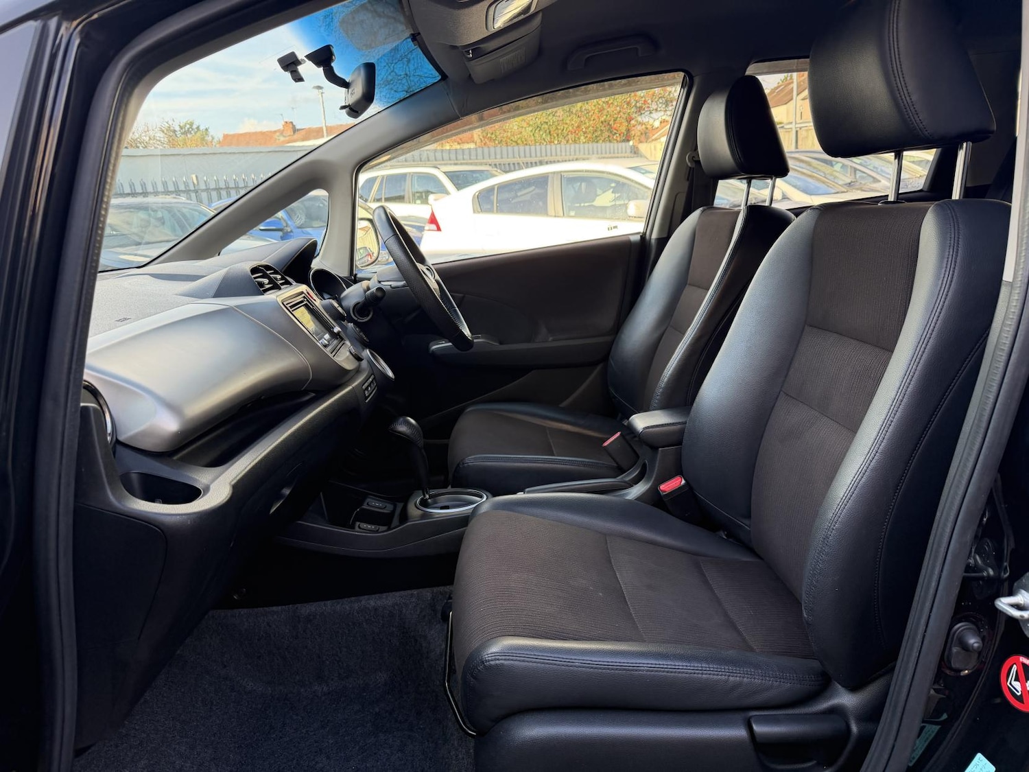 Used Honda Fit 2021 for sale - 76762227: Photo 32