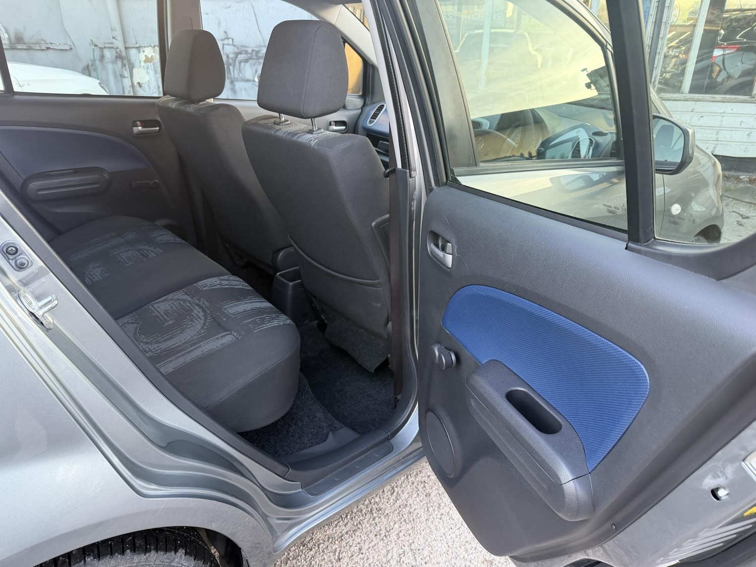 Used Vauxhall Agila 2012 for sale - 77079410: Photo 17