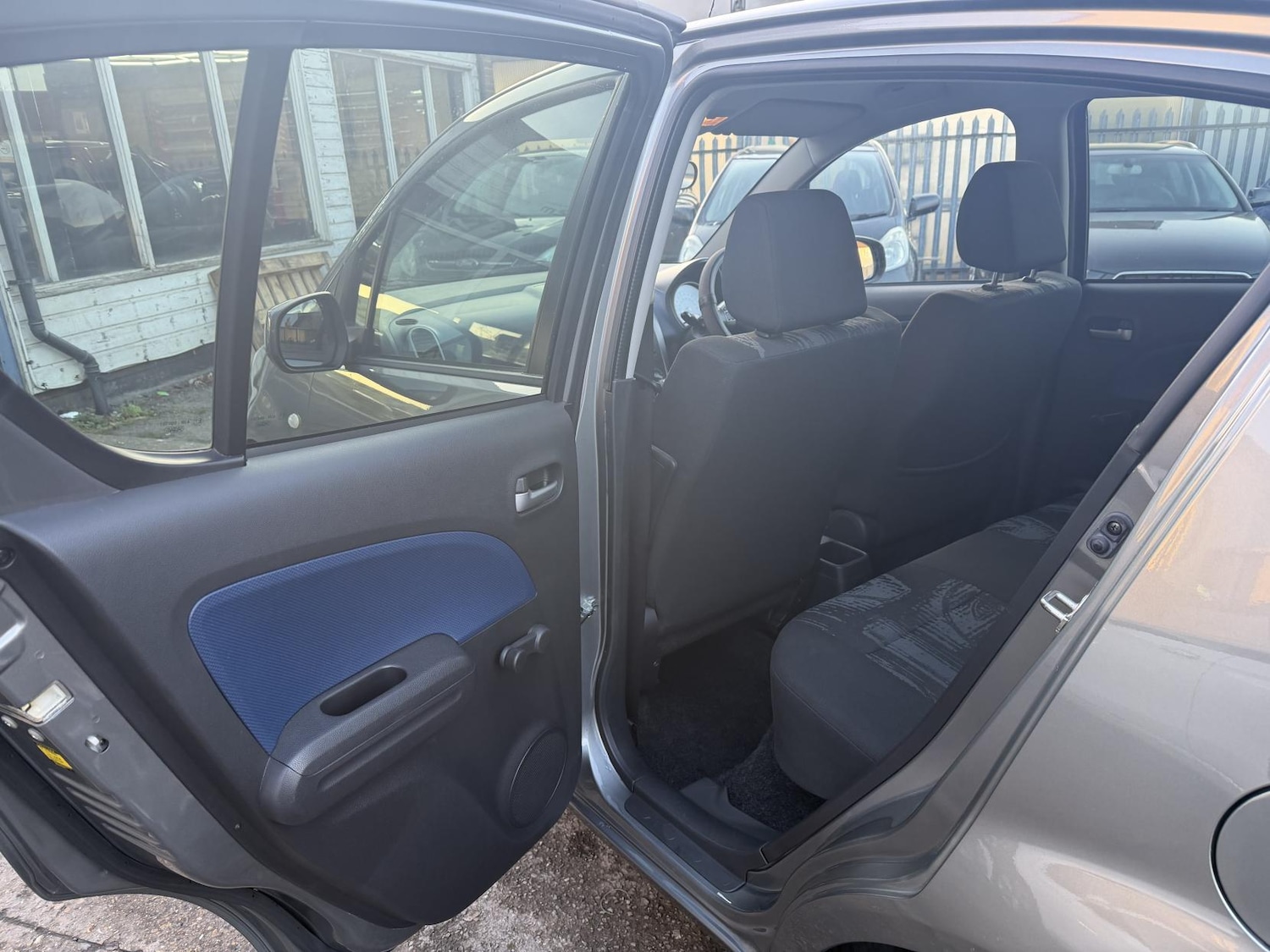 Used Vauxhall Agila 2012 for sale - 77079410: Photo 28