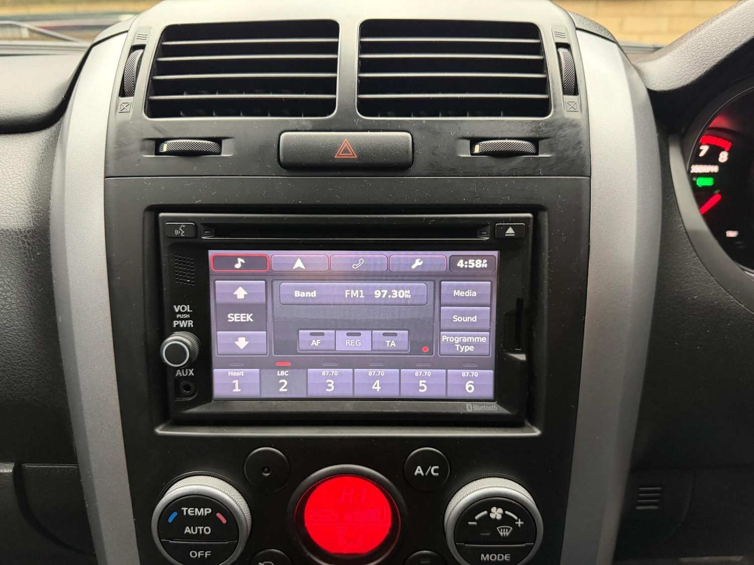 Used Suzuki Grand Vitara 2014 for sale - 76762217: Photo 57