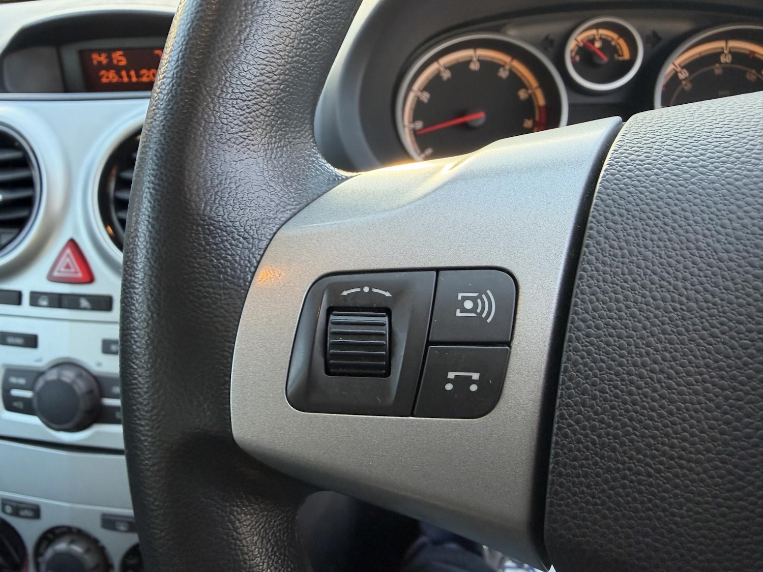 Used Vauxhall Corsa 2010 for sale - 76762216: Photo 43