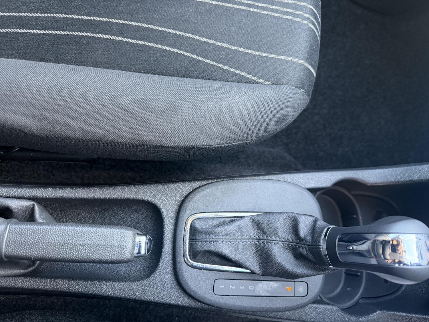 Used Vauxhall Corsa 2010 for sale - 76762216: Photo 50