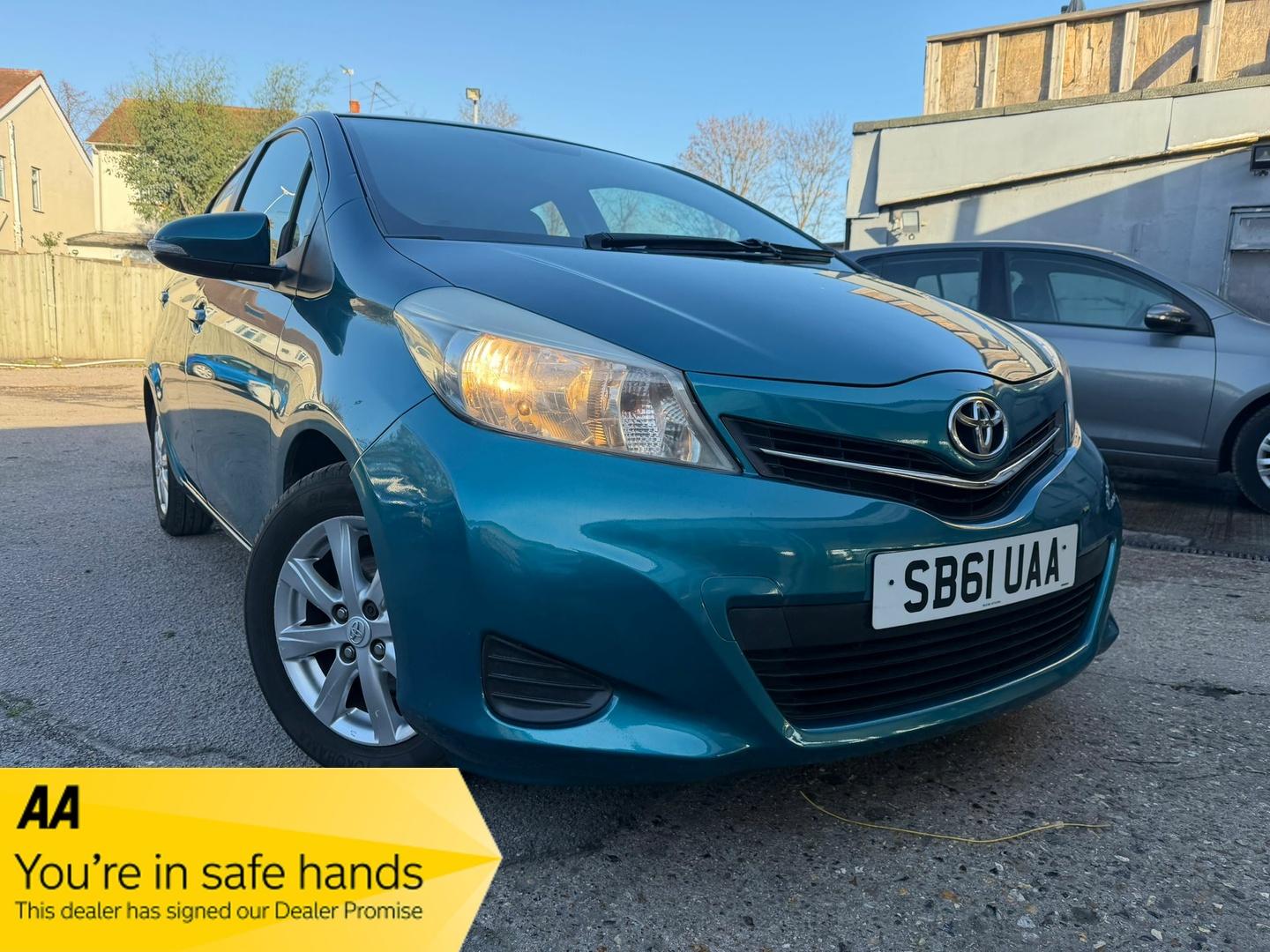 Used Toyota Yaris 2012 for sale - 76762228: Photo 1