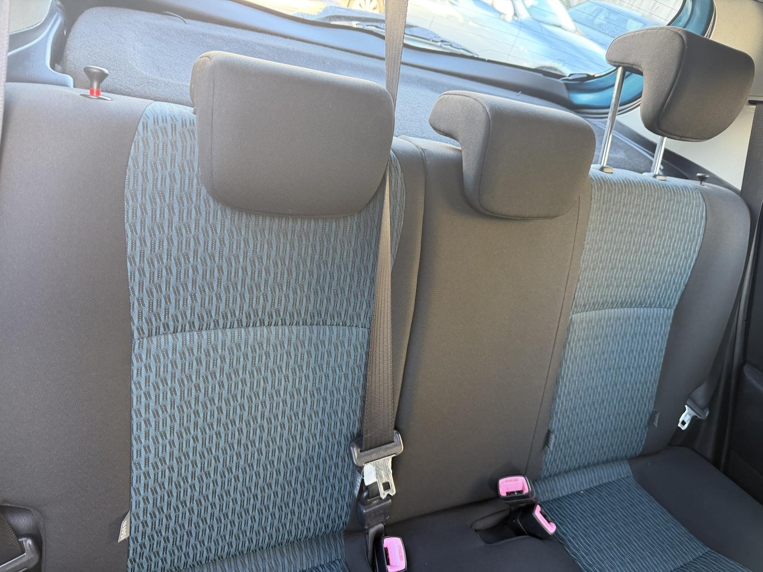 Used Toyota Yaris 2012 for sale - 76762228: Photo 17