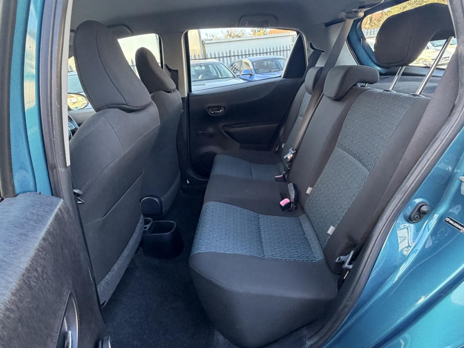 Used Toyota Yaris 2012 for sale - 76762228: Photo 25