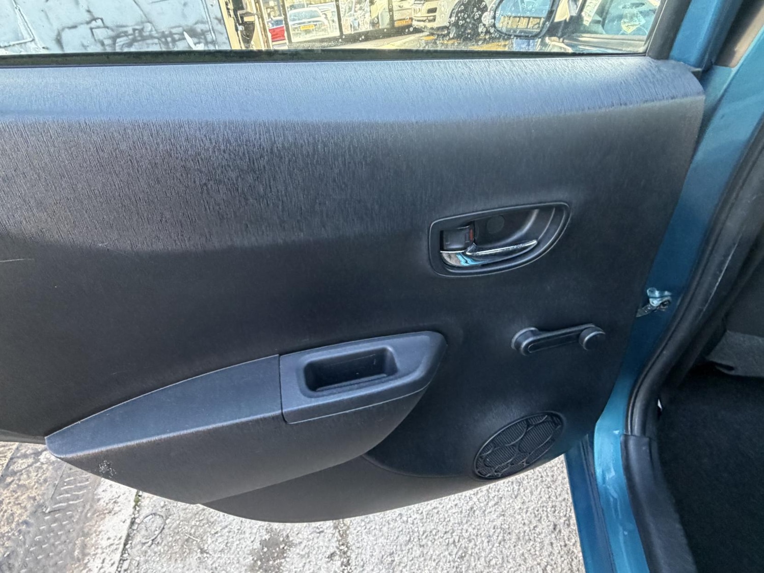 Used Toyota Yaris 2012 for sale - 76762228: Photo 32