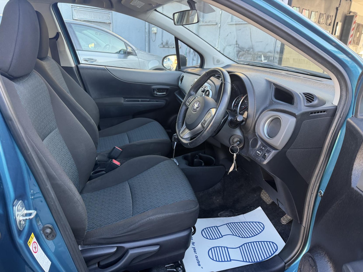 Used Toyota Yaris 2012 for sale - 76762228: Photo 37