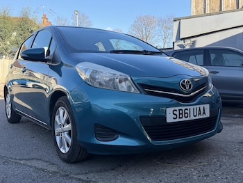 Used Toyota Yaris 2012 for sale - 76762228: Photo