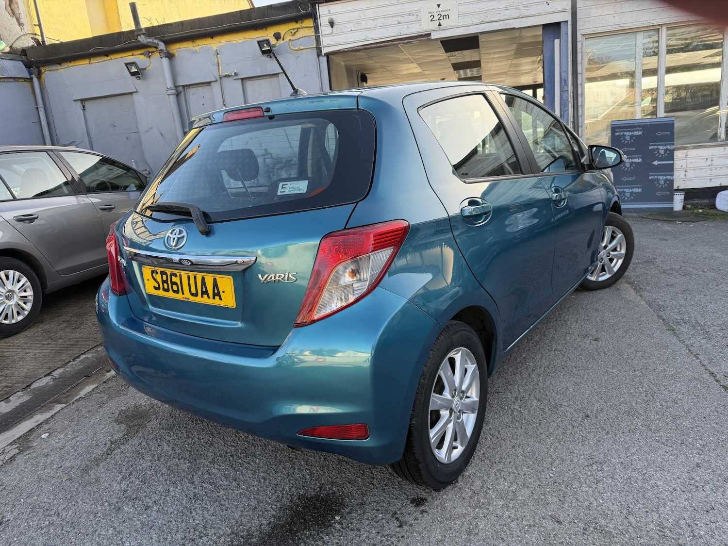 Used Toyota Yaris 2012 for sale - 76762228: Photo 63