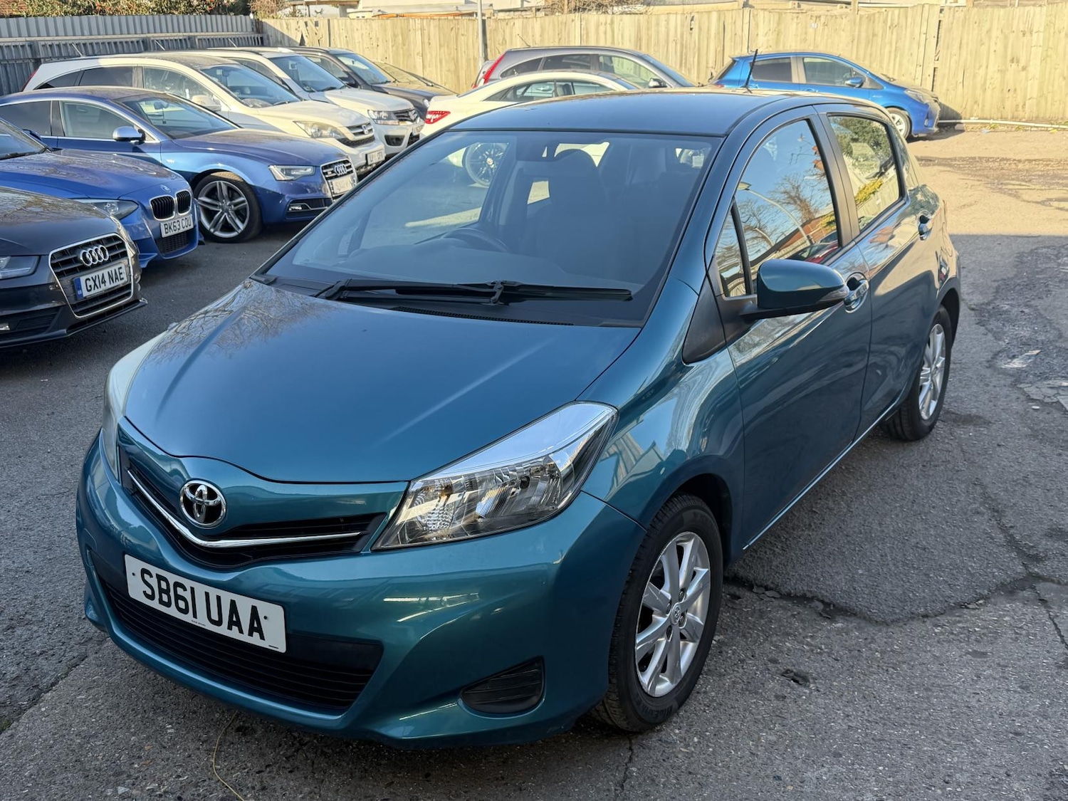 Used Toyota Yaris 2012 for sale - 76762228: Photo 7