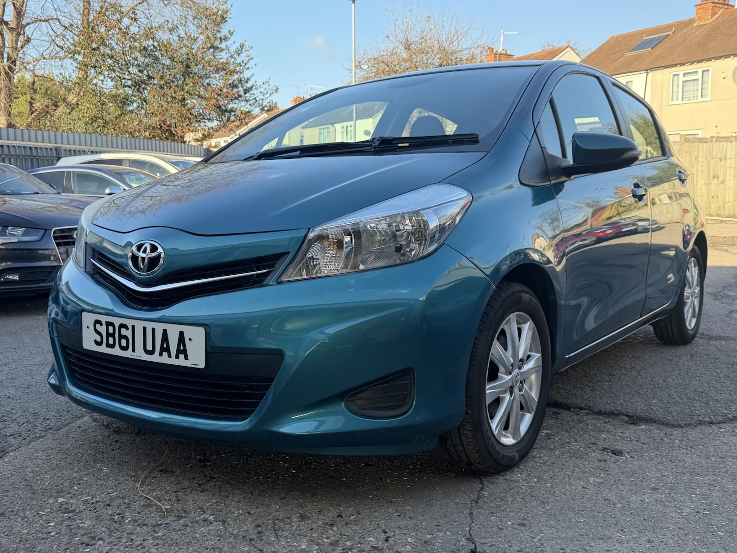 Used Toyota Yaris 2012 for sale - 76762228: Photo 8
