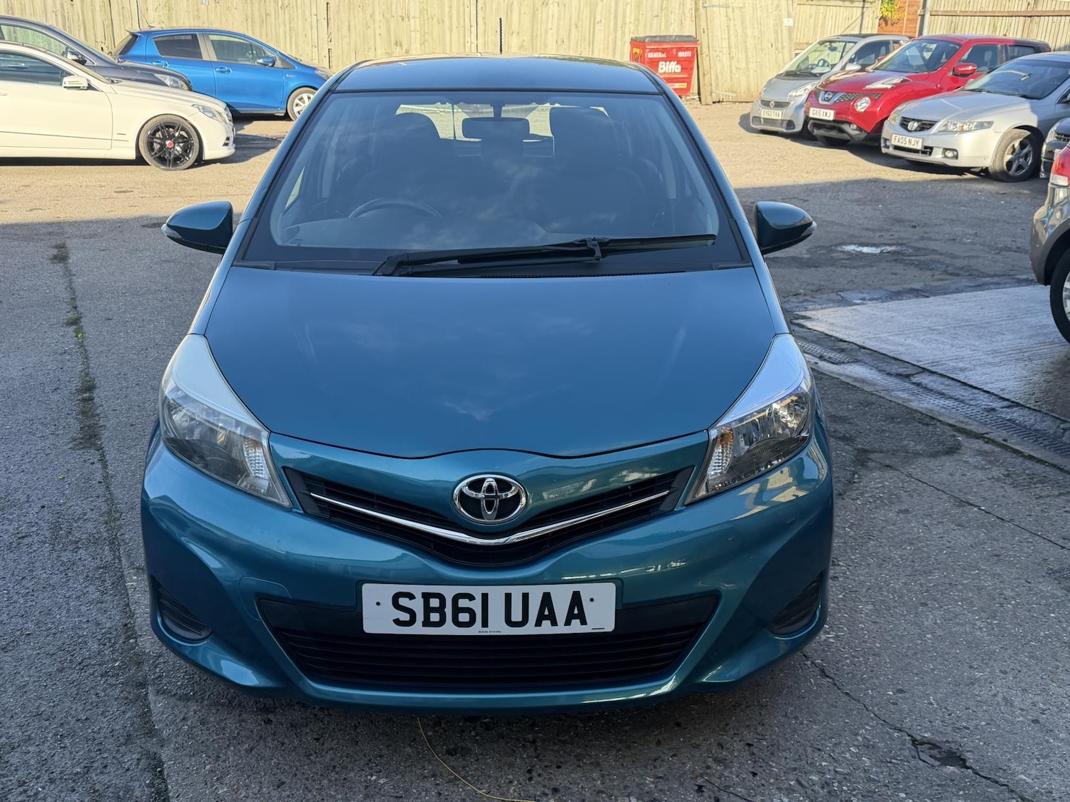 Used Toyota Yaris 2012 for sale - 76762228: Photo 9