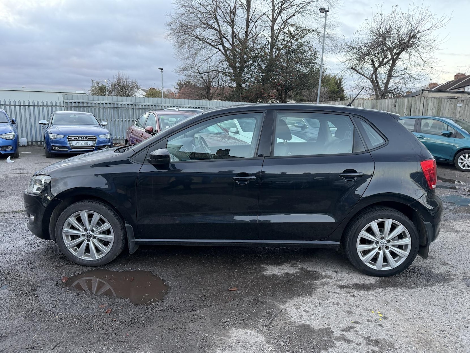 Used Volkswagen Polo 2013 for sale - 76762225: Photo 8